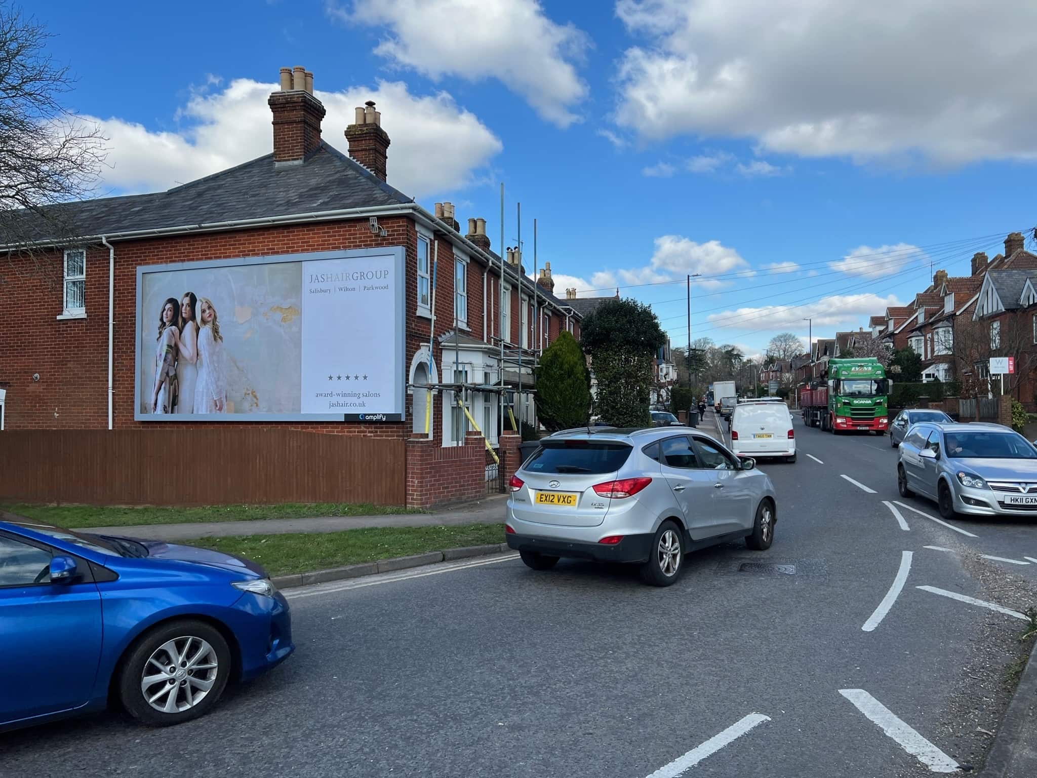 Average cost of billboard advertising UK