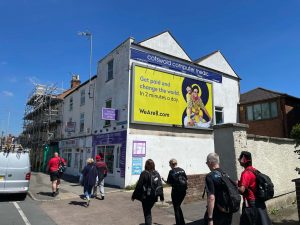 How to create an effective outdoor advert for your business